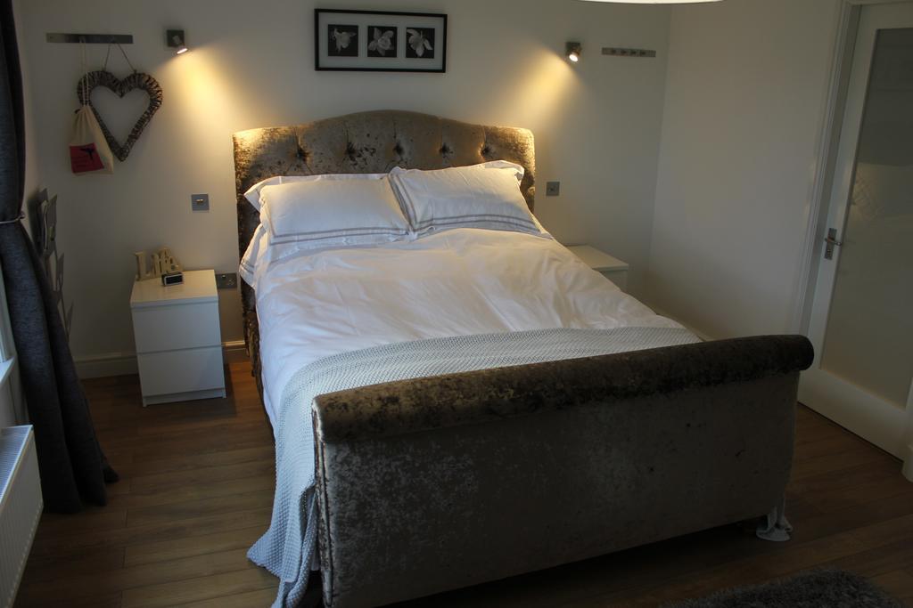 Fifty One And A Half Boutique B&B คลิเธอโร ภายนอก รูปภาพ