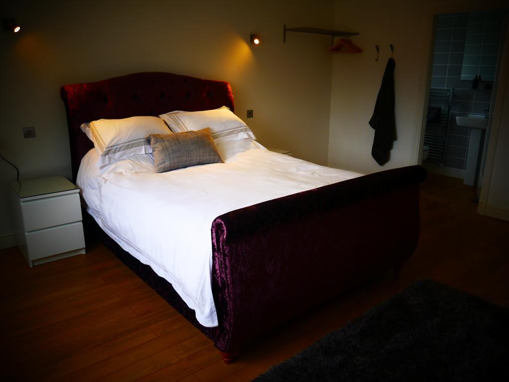 Fifty One And A Half Boutique B&B คลิเธอโร ภายนอก รูปภาพ